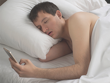 Sover for meget